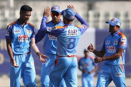 খুলনার বিপক্ষে চট্টগ্রামের সহজ জয়