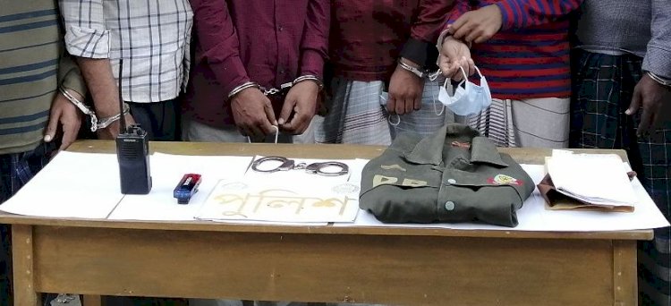 ডিবি পুলিশ পরিচয়ে প্রতারণা, গ্রেফতার ১০