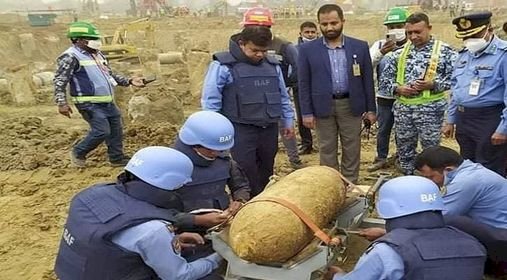 শাহজালালে বিশাল আকৃতির বোমা উদ্ধার