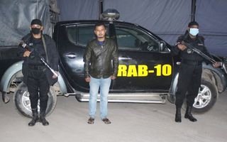 ভুয়া ড্রাইভিং লাইসেন্স তৈরির সময় র্যাবের হাতে গ্রেফতার সোহেল