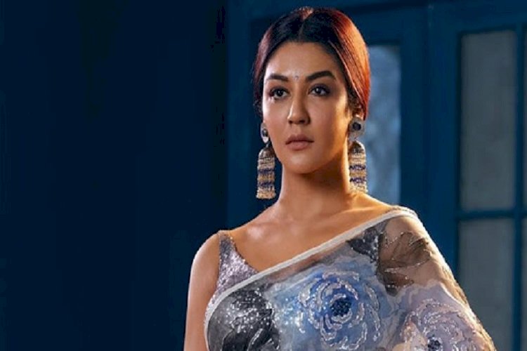 কলকাতায় শুটিংয়ে ব্যস্ত জয়া