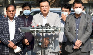 অভিনব কায়দায় কাভার্ড ভ্যানে গাঁজা পরিবহন, গ্রেফতার দুই