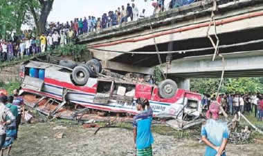 বিশে সড়কে প্রাণ গেলো ৪৯৬৯ জনের