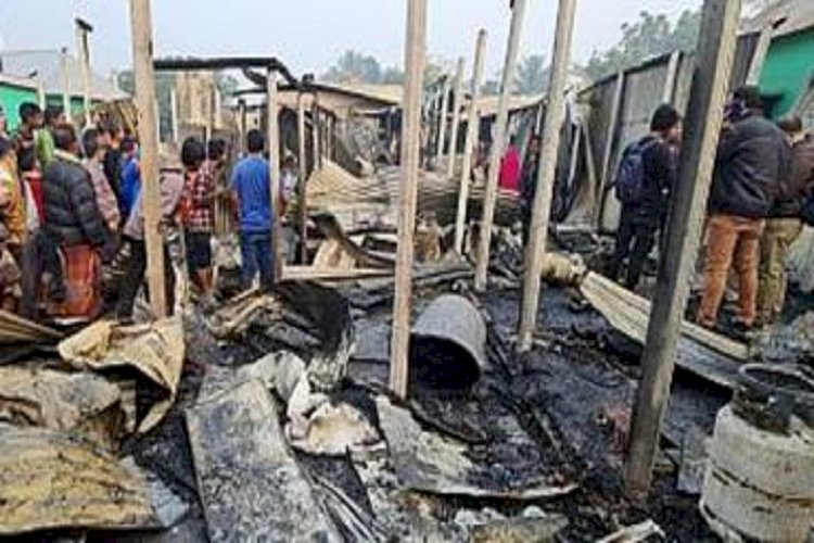 গাজীপুরে আগুনে পুড়ে ৪ জনের মৃত্যু