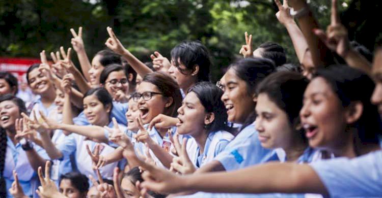 ঘরে বসেই এইচএসসির ফল জানবেন যেভাবে