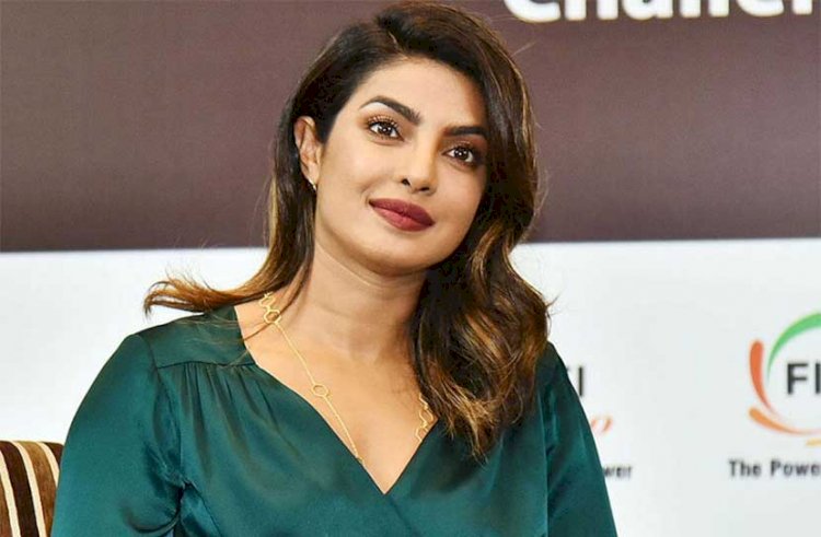 ১১ সন্তান নিয়ে ক্রিকেট টিম গড়তে চান প্রিয়াঙ্কা