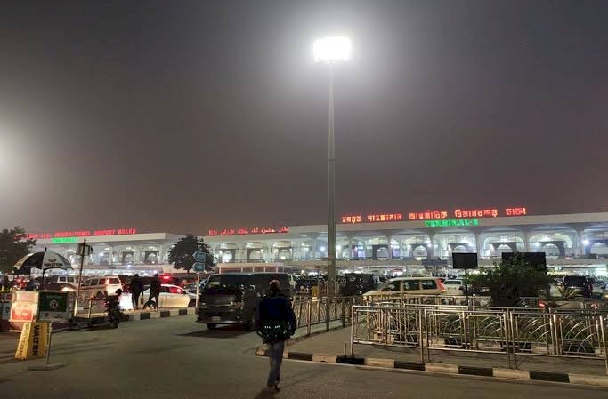 ঘন কুয়াশায় শাহজালালে বিমানের ফ্লাইট বাতিল ও পরিবতর্ন
