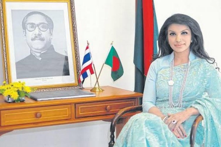 সাইদা মুনা তাসনীম ডিপ্লোম্যাসি অ্যাওয়ার্ড পেলেন
