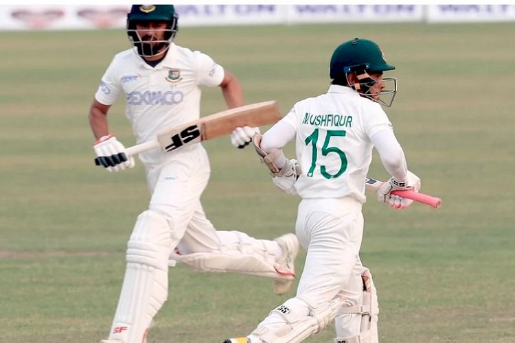 ফলোঅন এড়াতেই লড়তে হবে টাইগারদের!