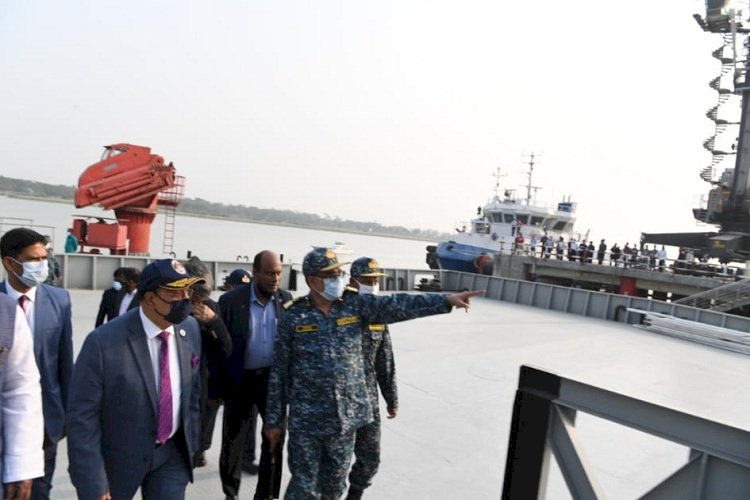 পায়রা বন্দর পরিদর্শন করলেন পররাষ্ট্রমন্ত্রী