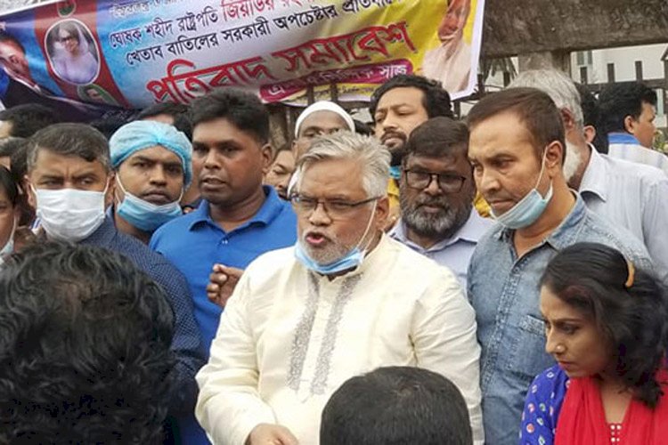 সরকারের পায়ের নিচে মাটি নেই: আমান