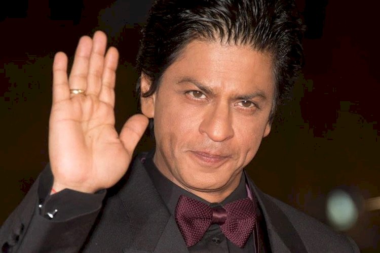 ‘পাঠান’ নিয়ে ফিরছেন বলিউড বাদশাহ শাহরুখ খান
