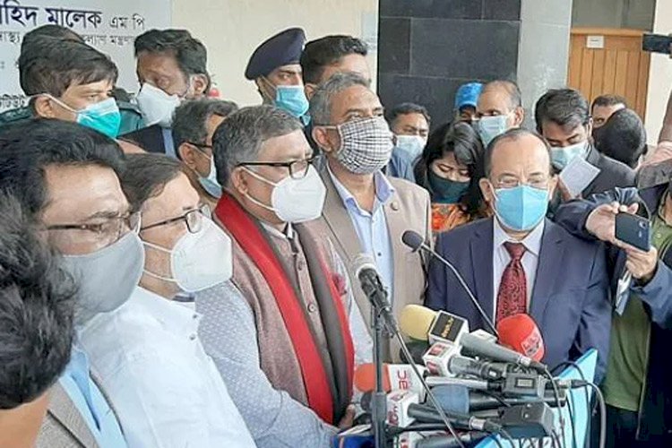 দেশবাসীর জীবন রক্ষার্থে টিকা দেওয়া হচ্ছে: স্বাস্থ্যমন্ত্রী
