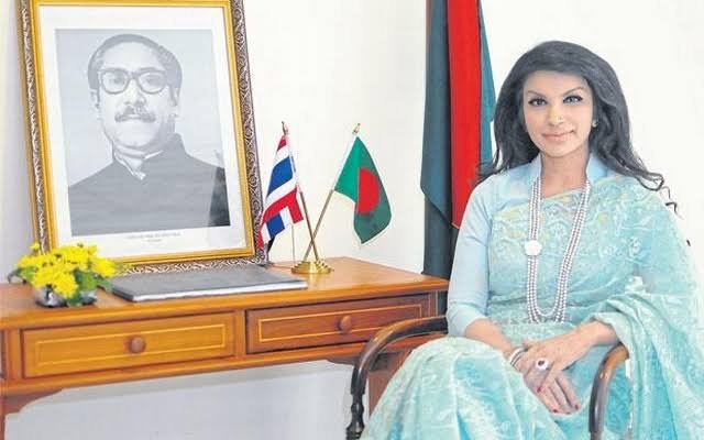 সাইদা মুনা তাসনীম ডিপ্লোম্যাসি অ্যাওয়ার্ড পেলেন