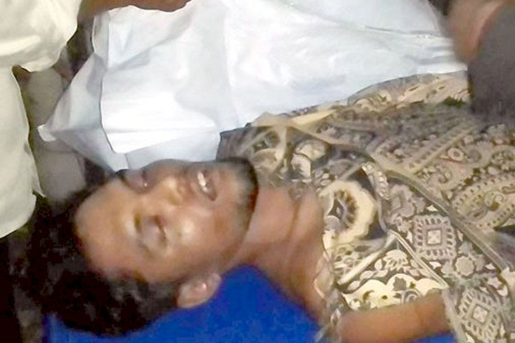 প্রেমিক যুগলের একসঙ্গে বিষপান, ছেলের মৃত্যু-মেয়ে চিকিৎসাধীন