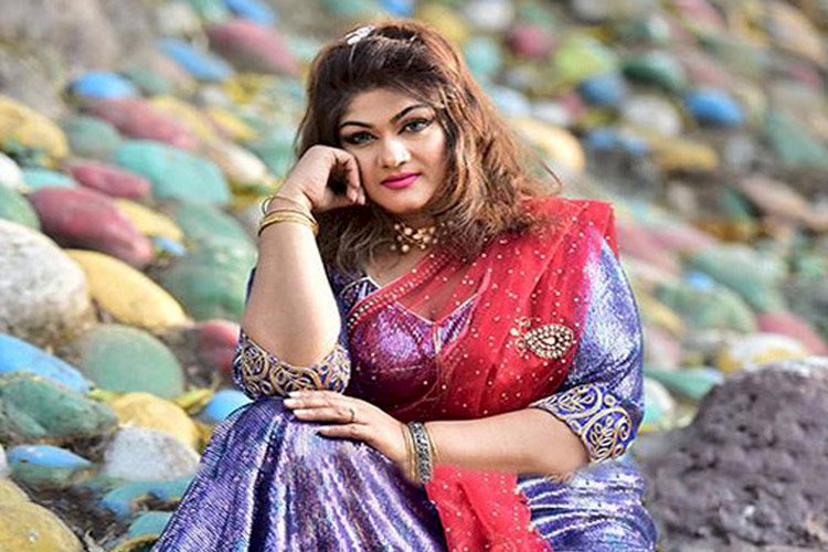 বিয়ের জন্য মনের মতো পাত্র খুঁজছেন মুনমুন!