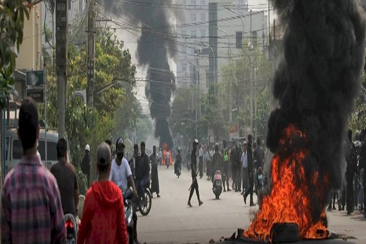 আরও ৫০ বিক্ষোভকারীকে গুলি করে মারল মিয়ানমার জান্তা