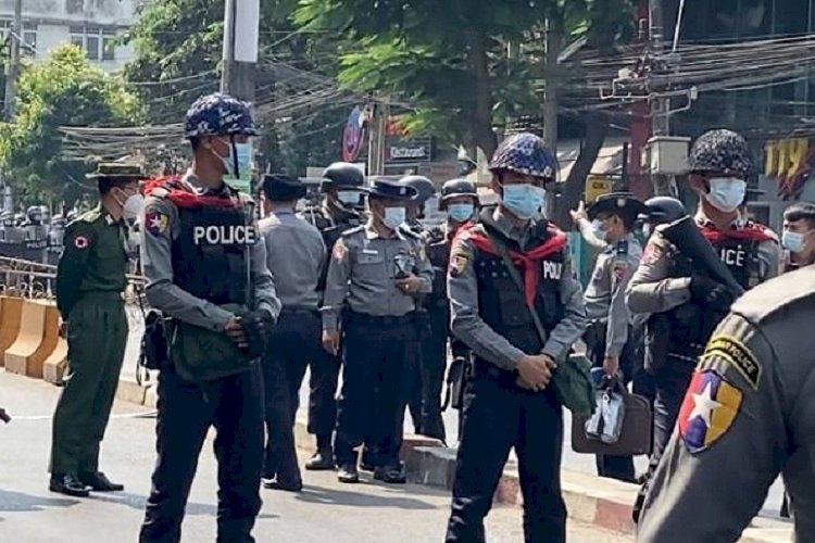 মিয়ানমারে মৃত্যু না হওয়া পর্যন্ত গুলি করার নির্দেশ