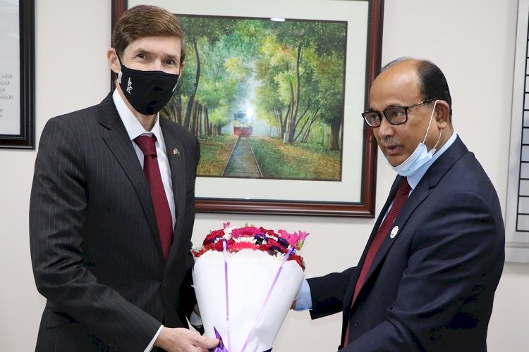 রেলের উন্নয়নে মার্কিন বিনিয়োগ চায় বাংলাদেশ