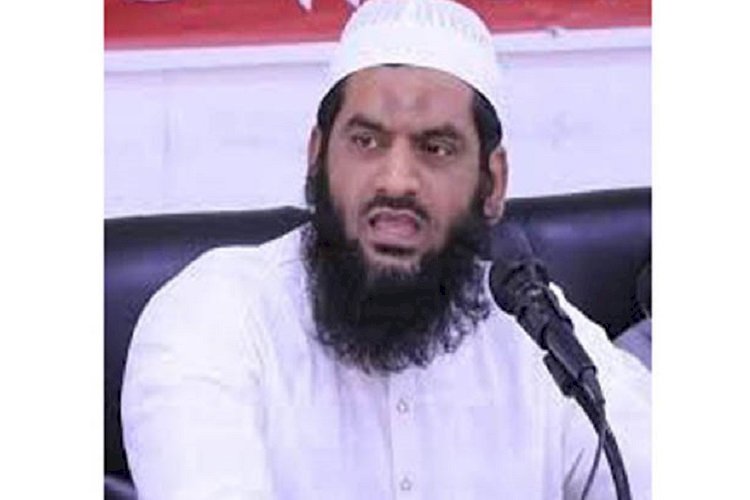 মামুনুল হককে ছিনিয়ে নিল হেফাজত কর্মীরা
