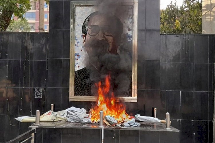 বঙ্গবন্ধুর ম্যুরাল ভাঙচুরকারী আরমান গ্রেপ্তার