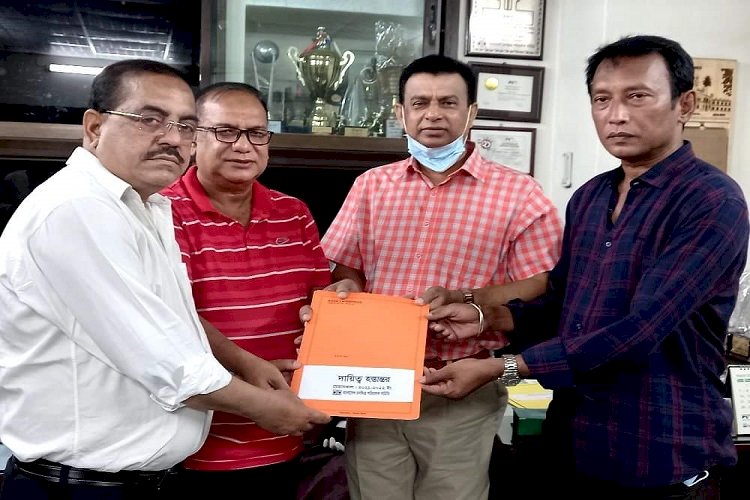 পরিচালক সমিতির নতুন কমিটির দায়িত্ব গ্রহন
