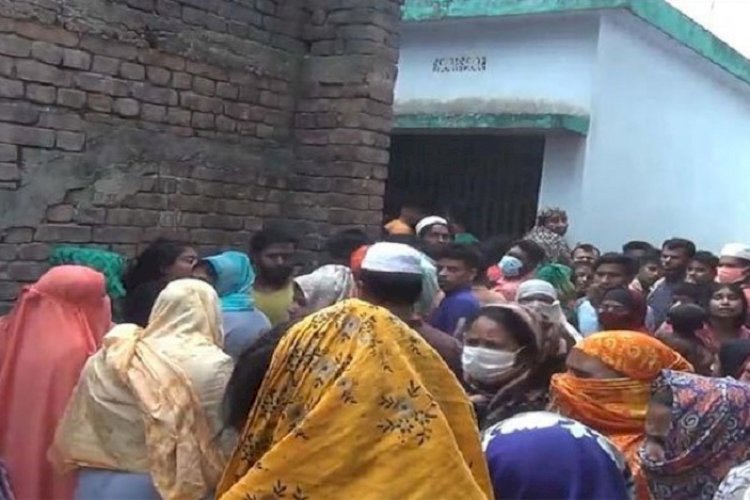 ২০০ টাকার জন্য বন্ধুর গলা কেটে হত্যা