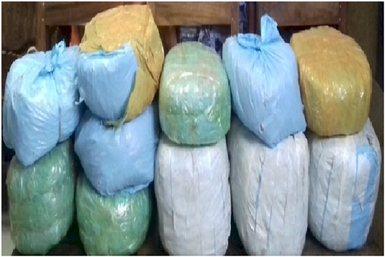 রাজধানীতে ২৫ কেজি গাঁজাসহ তিন ব্যবসায়ী গ্রেফতার