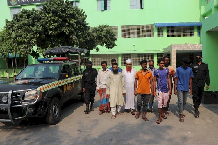 ন্যায্যমূল্যের চাল ও আটাসহ কালোবাজারী চক্রের ৯ জন আটক