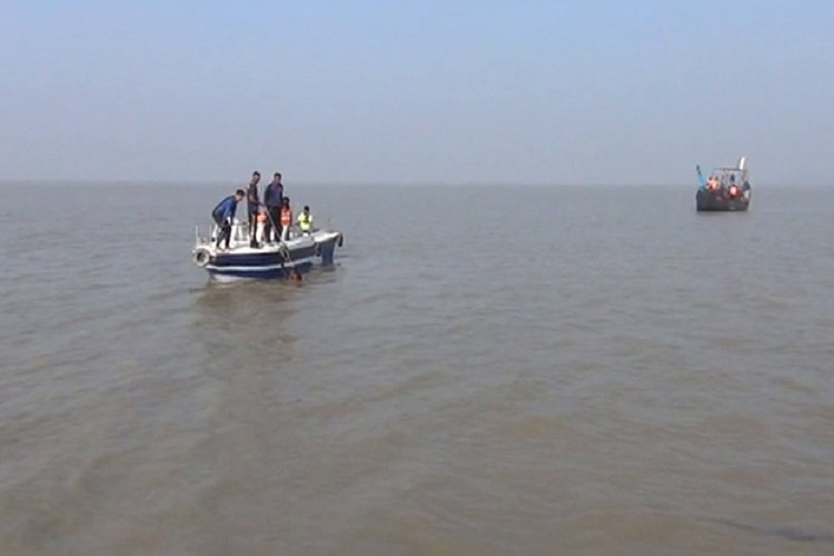 মেঘনায় নিখোঁজ ৩ জেলের মরদেহ উদ্ধার