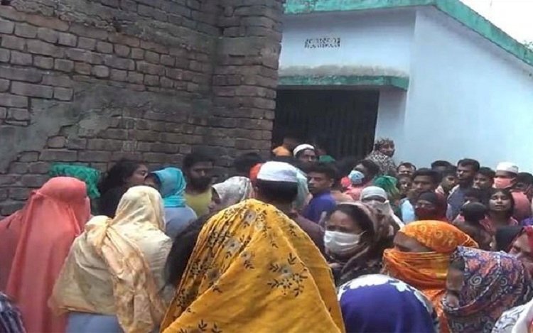 ২০০ টাকার জন্য বন্ধুর গলা কেটে হত্যা