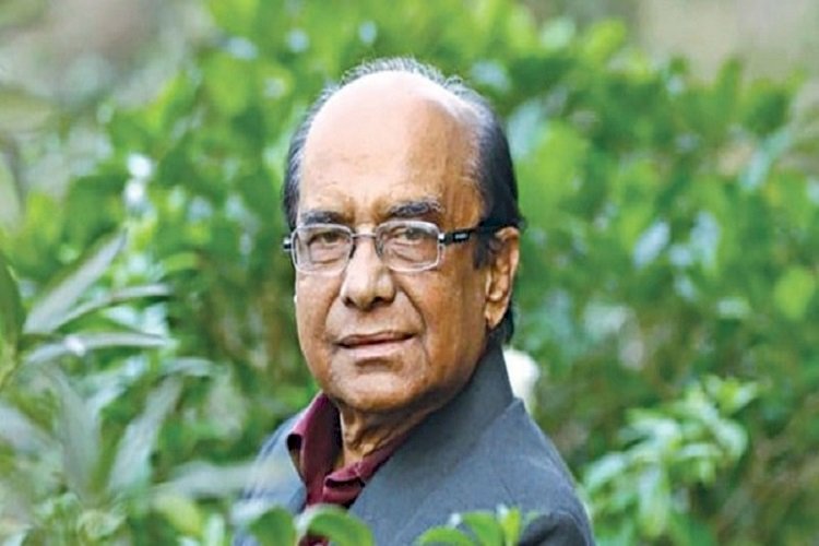 বাংলা একাডেমির সাবেক মহাপরিচালক অধ্যাপক শামসুজ্জামান খান মারা গেছেন