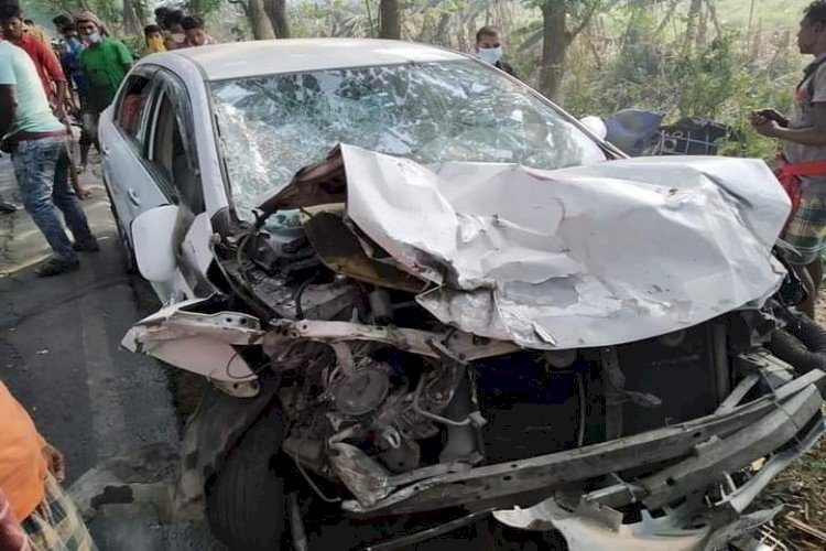 শৈলকুপায় ইজিবাইক-প্রাইভেটকারের মুখোমুখি সংঘর্ষ : নিহত ৩