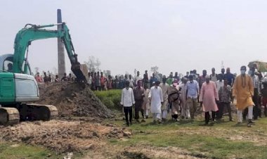 পলাশবাড়ীতে প্রস্তাবিত অর্থনৈতিক অঞ্চল পরিদর্শন করলেন সাংসদ স্মৃতি 