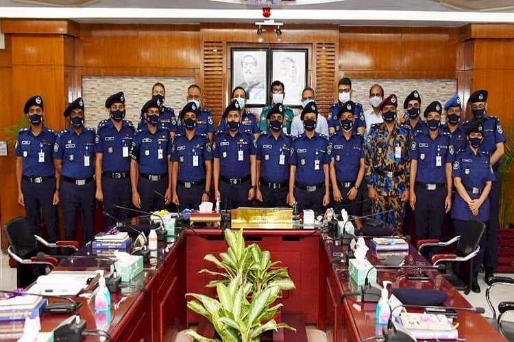 পদোন্নতিপ্রাপ্ত পদে পেশাদারিত্বের সাথে দায়িত্ব পালনের নির্দেশ আইজিপি'র