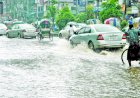 জ্যৈষ্ঠের বৃষ্টিতেই নাজেহাল রাজধানীবাসী!