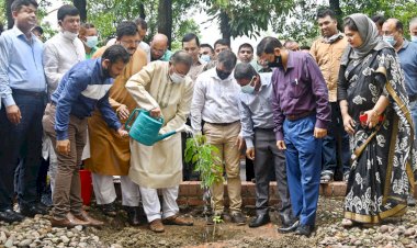 পরিবেশ ধ্বংসকারীদের বিরুদ্ধে সকল রাজনৈতিক দলকে রুখে দাঁড়াতে হবে