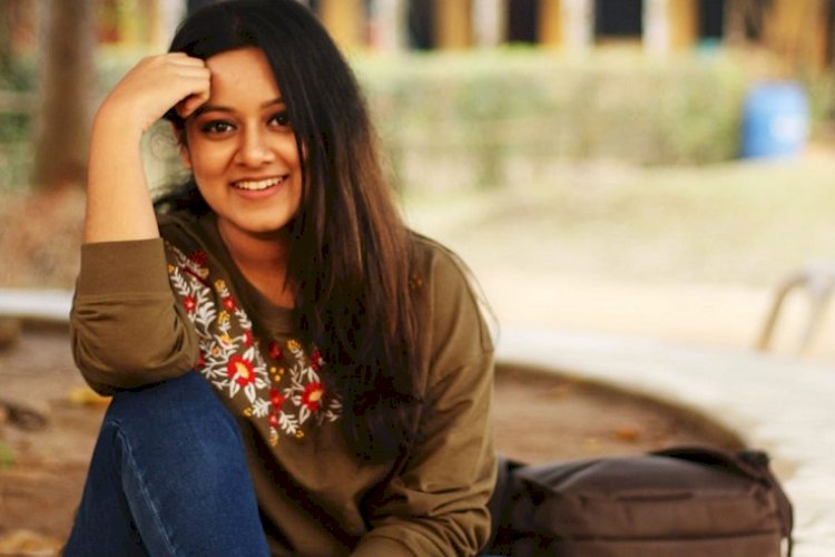 কবে খুলবে কলেজ, গভীর চিন্তায় দীঘি!