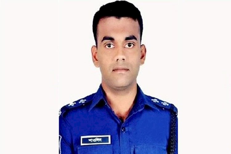 পা পিছলে বুড়িগঙ্গা নদীতে পড়ে প্রাণ গেলো পুলিশ কর্মকর্তার