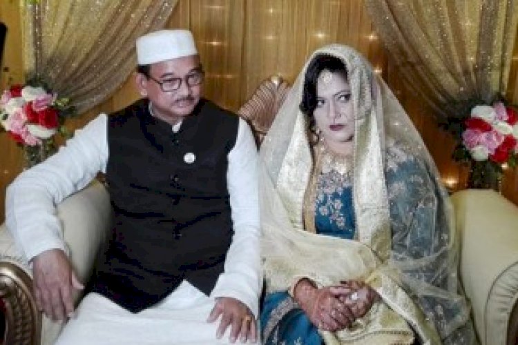 আইনজীবীকে বিয়ে করলেন রেলমন্ত্রী