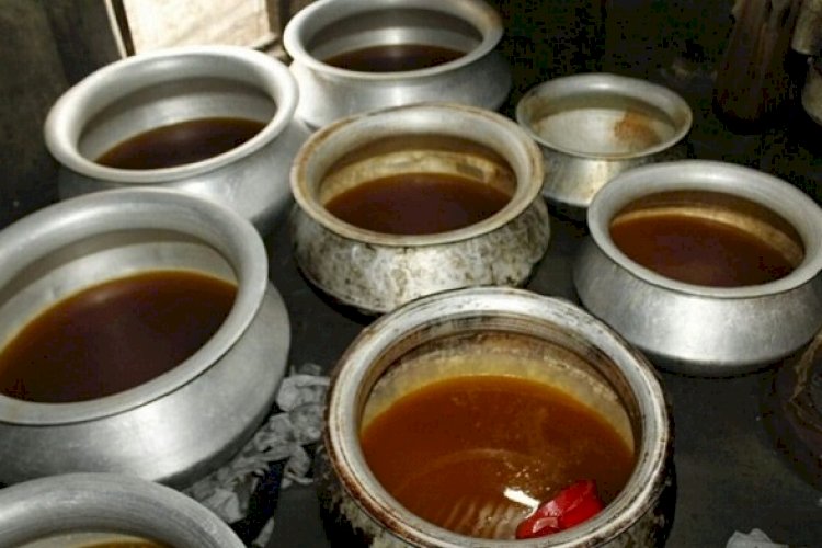 লালবাগের কারখানায় অভিযান ভেজাল ঘি জব্দ ৫ মণ : গ্রেপ্তার ৪