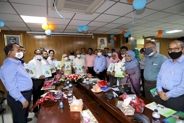৭ হাজার গার্মেন্টস শ্রমিক পেলেন ৯৩ কোটি টাকা সহায়তা