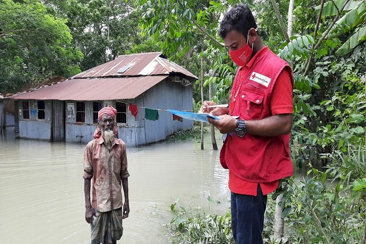 ঘূর্ণিঝড় ইয়াস : ক্ষতিগ্রস্ত ১০ হাজার পরিবারের পাশে রেড ক্রিসেন্ট
