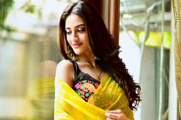 নুসরাতের প্রশ্ন : বিয়েই হয়নি, তো ডিভোর্স কেন!