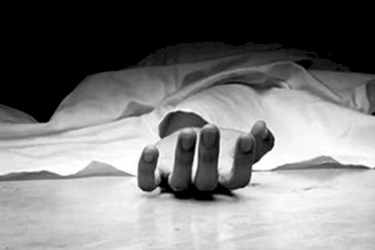 কদমতলীতে একই পরিবারের ৩ জনের মরদেহ উদ্ধার