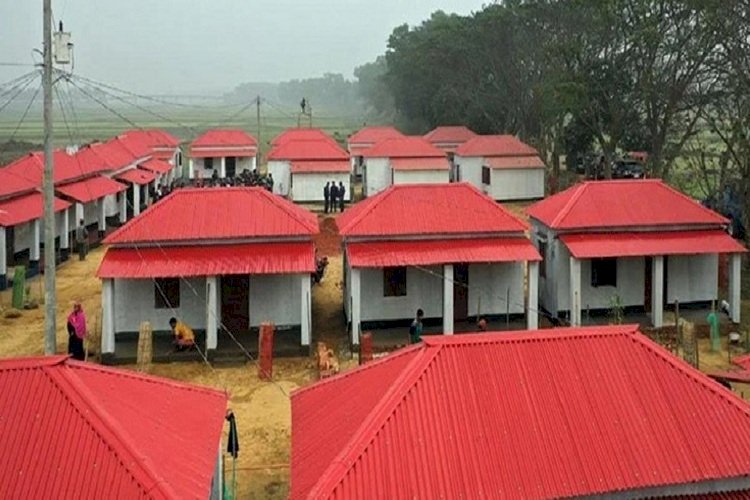 মুজিববর্ষে সরকারের উপহার : আরও ৫৩ হাজার পরিবার পাচ্ছে ঘর