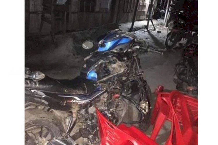 সাতক্ষীরায় র্যাবের উপর হামলা, আহত ৮