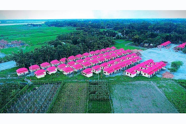 'আশ্রায়ণ প্রকল্প প্রধানমন্ত্রীর ড্রিম প্রজেক্ট, কোন অবহেলা সহ্য করবো না'