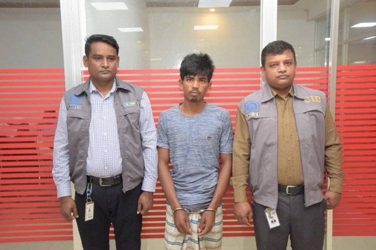 যৌতুক না পেয়ে স্ত্রীর মুখে কাপড় গুজে পিটিয়ে হত্যা
