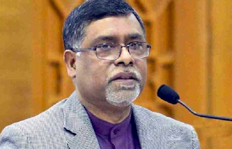 ‘লকডাউন’ না মানায় স্বাস্থ্যমন্ত্রী বিস্ময়!